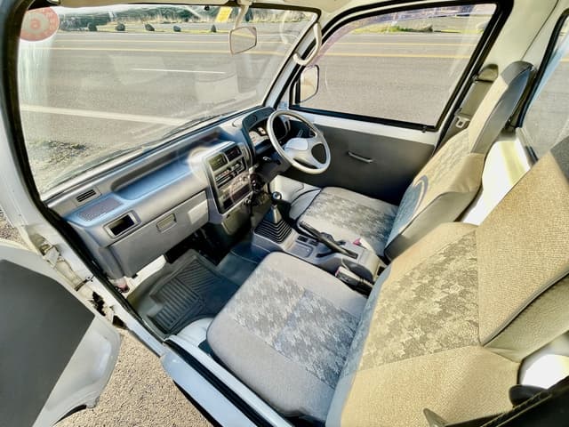 1995 Mitsubishi Minicab JDM car for sale — photo 23 of 25