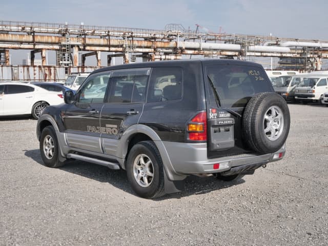2001 Mitsubishi Pajero JDM car for sale — photo 7 of 25