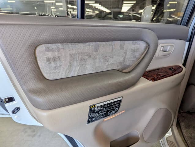 2000 Toyota Land Cruiser JDM car for sale — photo 9 of 10