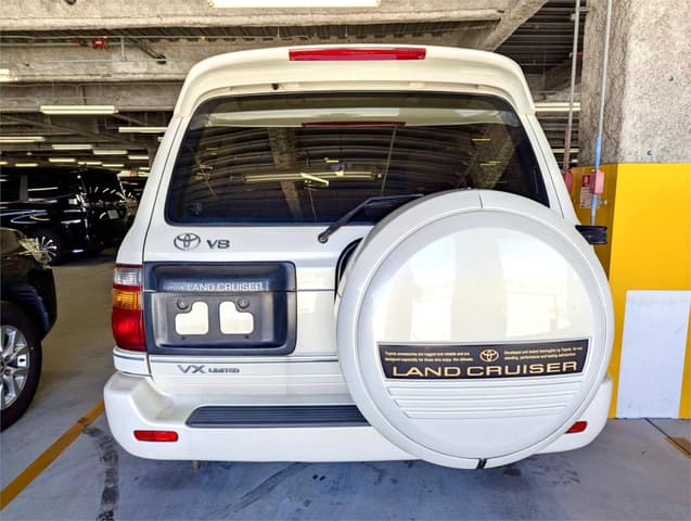 2000 Toyota Land Cruiser JDM car for sale — photo 10 of 10