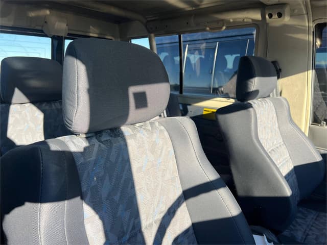 1999 Toyota Land Cruiser JDM car for sale — photo 6 of 7