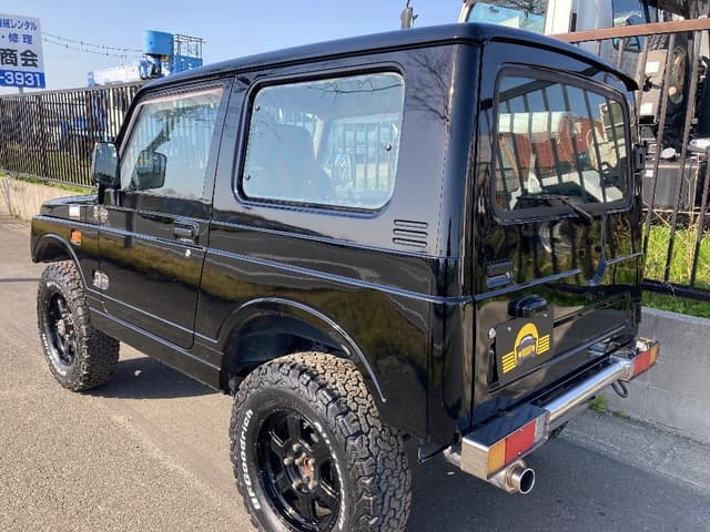 1996 Suzuki Jimny JDM car for sale — photo 4 of 25