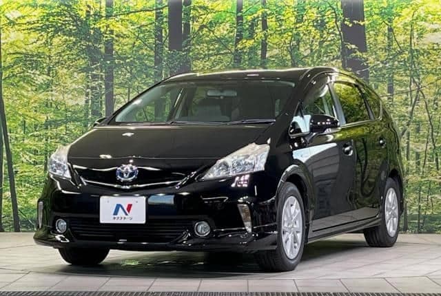 2011 Toyota Prius JDM car for sale — photo 6 of 25