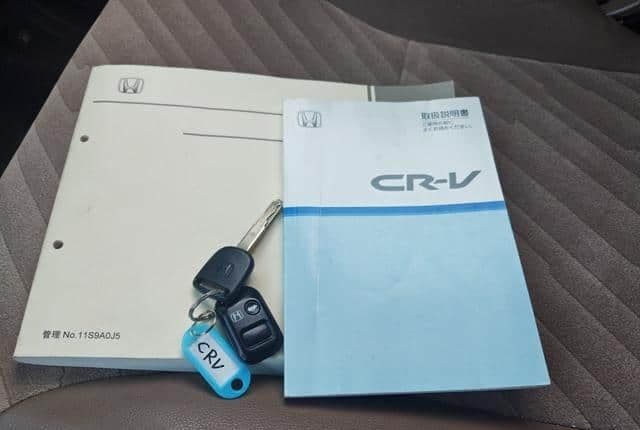 2001 Honda CR-V JDM car for sale — photo 19 of 22