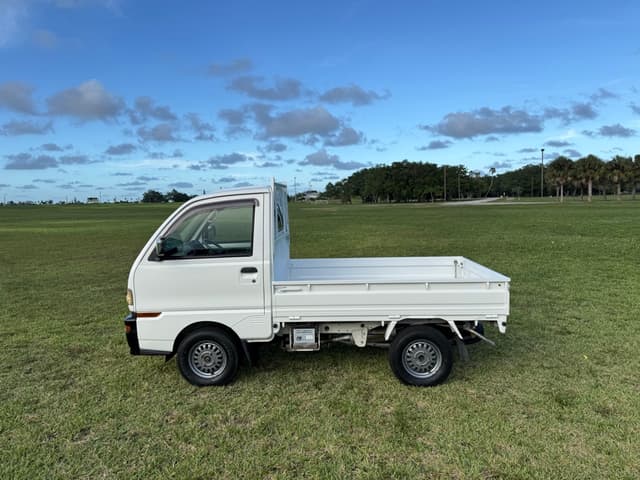 1998 Mitsubishi Minicab JDM car for sale — photo 5 of 25