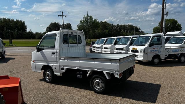 2005 Subaru Sambar JDM car for sale — photo 2 of 9