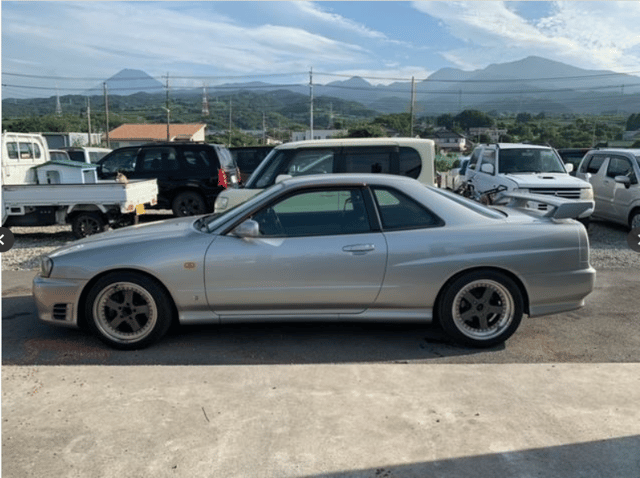 1998 Nissan Skyline JDM car for sale — photo 5 of 10