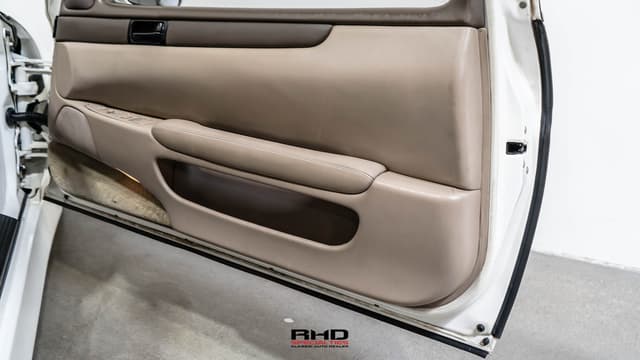 1991 Toyota Soarer JDM car for sale — photo 9 of 23
