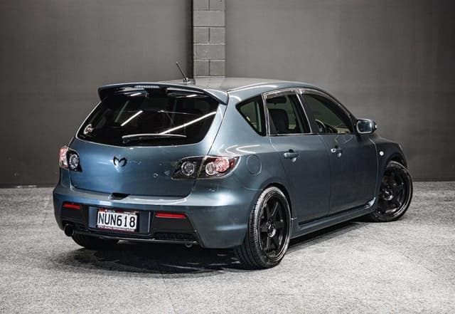 2009 Mazda Axela JDM car for sale — photo 8 of 19