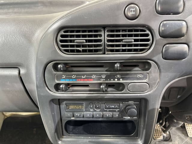 1994 Daihatsu Hijet JDM car for sale — photo 10 of 10