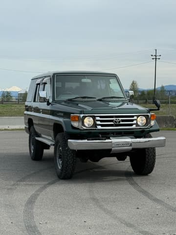 2001 Toyota Land Cruiser JDM car for sale — photo 9 of 10