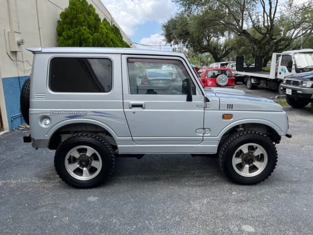 1997 Suzuki Jimny JDM car for sale — photo 8 of 17
