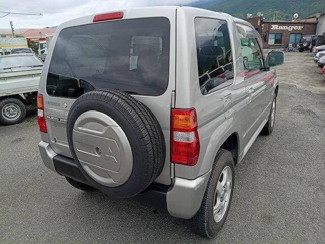 2000 Mitsubishi Pajero Mini JDM car for sale — photo 5 of 6