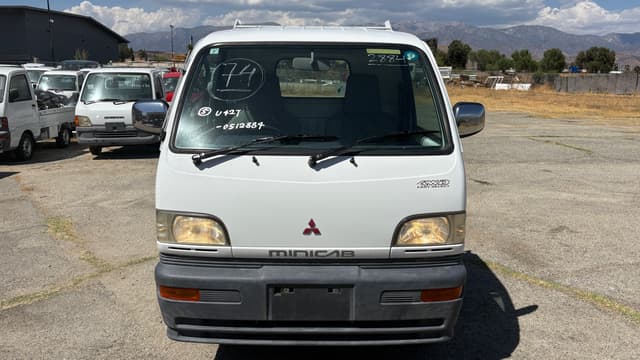 1998 Mitsubishi Minicab JDM car for sale — photo 2 of 25