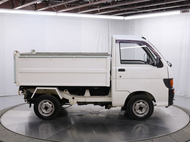 1995 Daihatsu Hijet JDM car for sale — photo 9 of 25