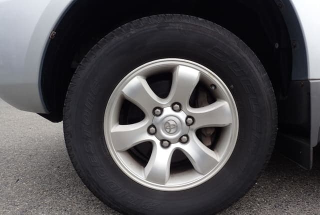 2007 Toyota Land Cruiser Prado JDM car for sale — photo 9 of 25