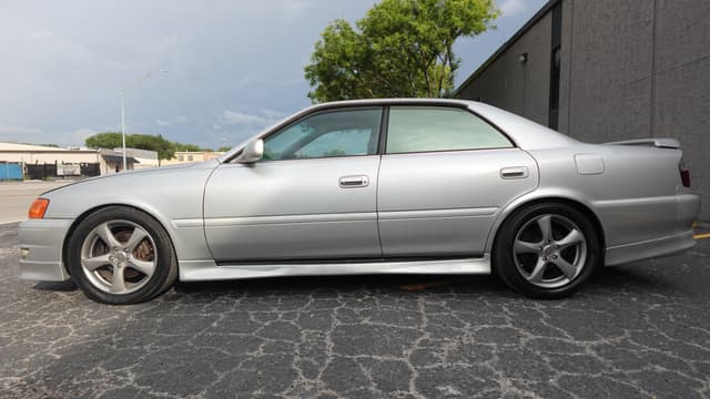 1999 Toyota Chaser JDM car for sale — photo 10 of 17