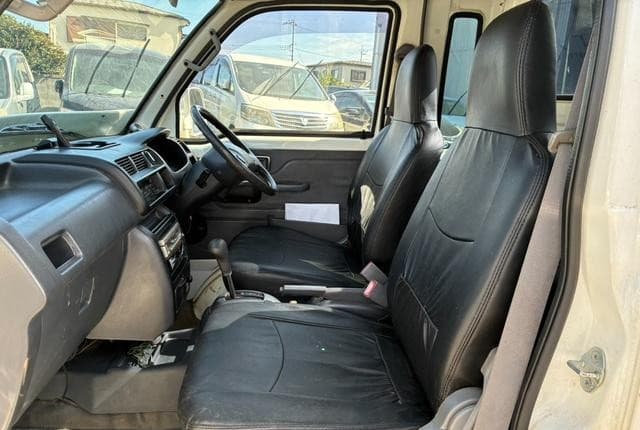 2003 Daihatsu Hijet JDM car for sale — photo 9 of 24