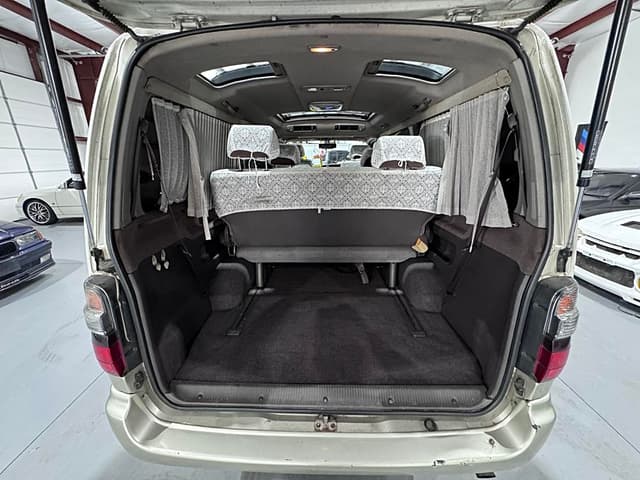 1999 Toyota HiAce JDM car for sale — photo 22 of 25