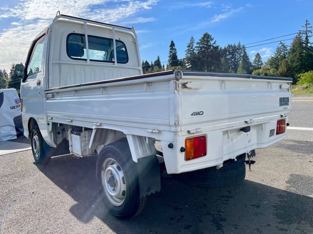 1997 Daihatsu Hijet JDM car for sale — photo 5 of 25