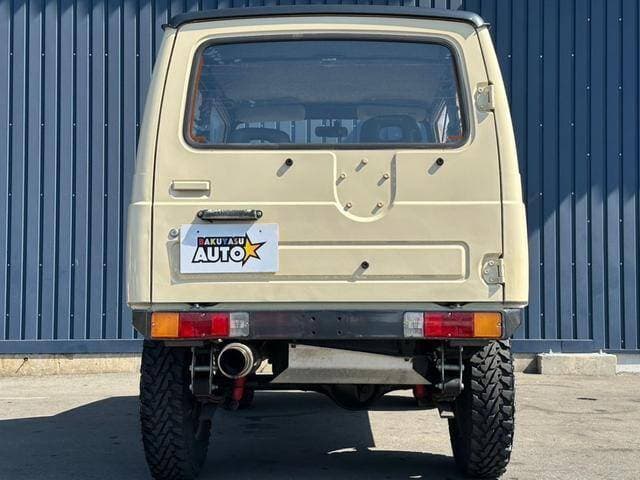 1992 Suzuki Jimny JDM car for sale — photo 9 of 15