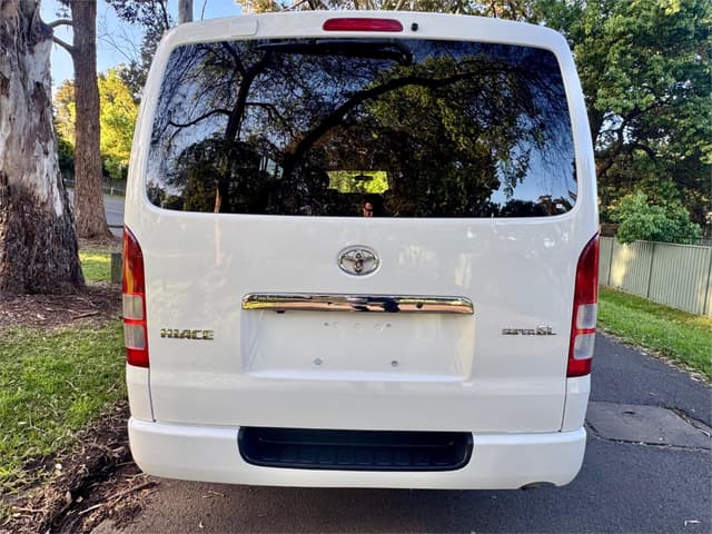 2008 Toyota HiAce JDM car for sale — photo 7 of 25