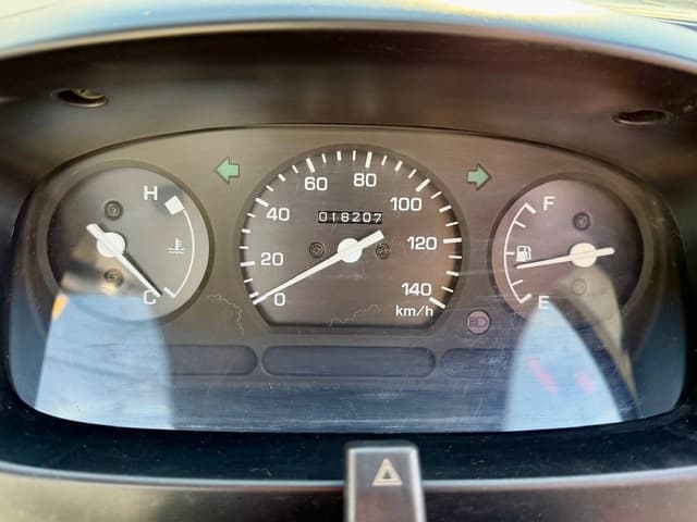 2000 Daihatsu Hijet JDM car for sale — photo 19 of 25