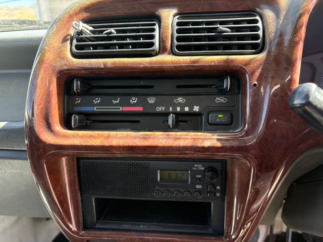 1999 Suzuki Carry JDM car for sale — photo 14 of 25