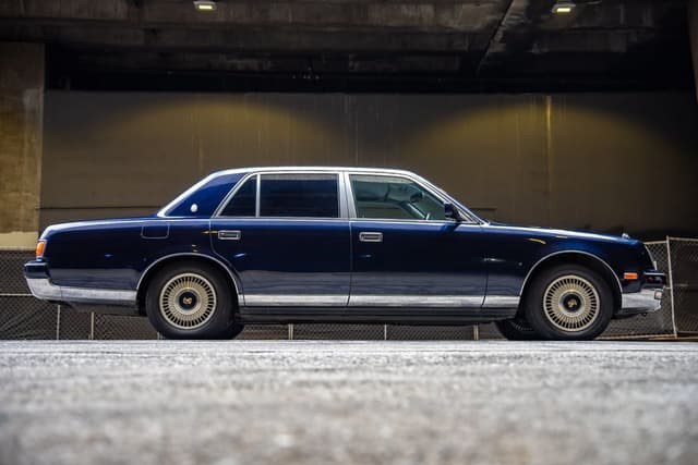 1994 Toyota Century JDM car for sale — photo 11 of 21