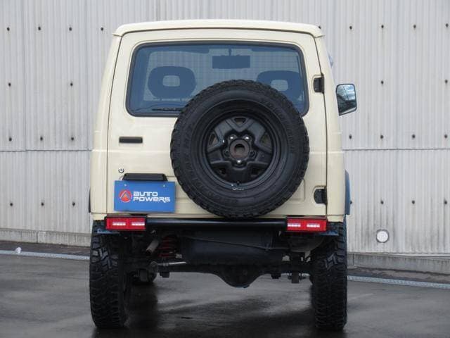 1997 Suzuki Jimny JDM car for sale — photo 4 of 19
