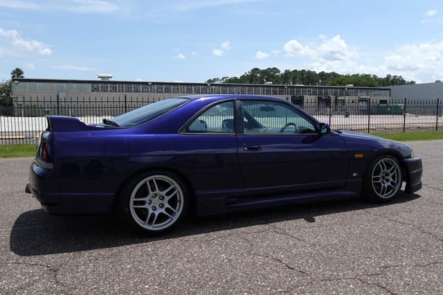 1997 Nissan Skyline JDM car for sale — photo 6 of 17