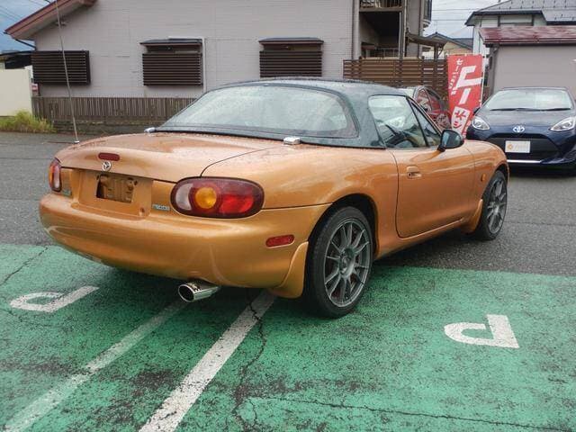 1998 Mazda Roadster (Eunos Roadster / MX-5) JDM car for sale — photo 8 of 20