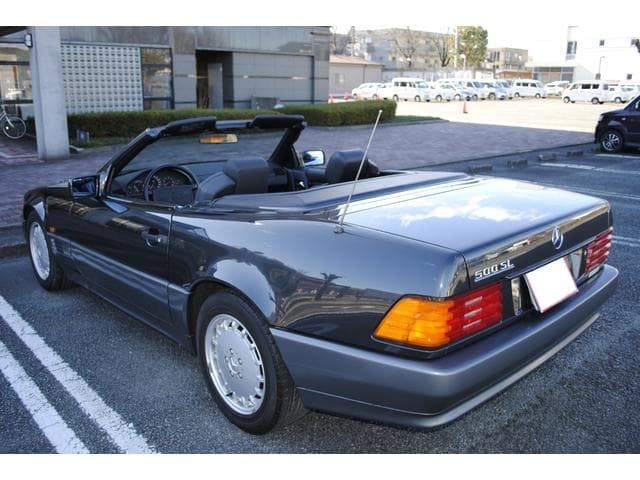 1991 Mercedes-Benz SL-Class JDM car for sale — photo 17 of 25