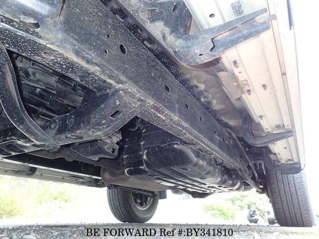 2009 Toyota Land Cruiser Prado JDM car for sale — photo 17 of 25