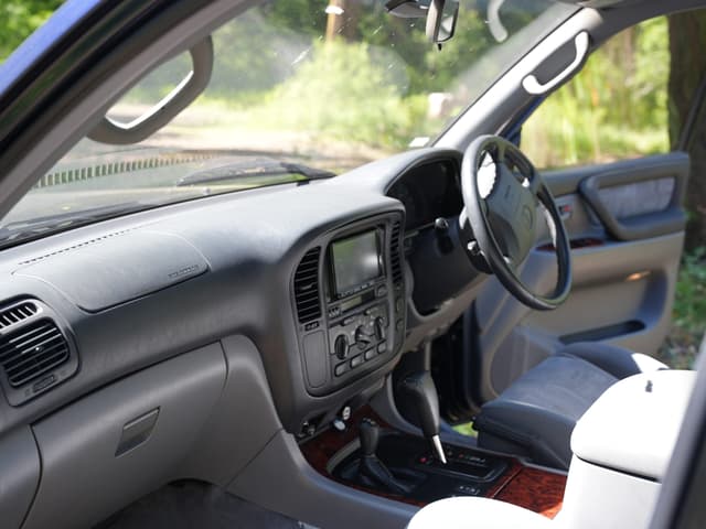 1998 Toyota Land Cruiser JDM car for sale — photo 9 of 13