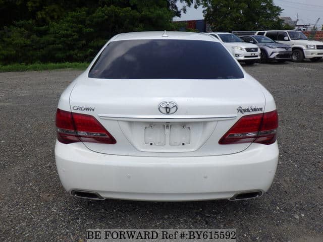 2008 Toyota Crown JDM car for sale — photo 4 of 25