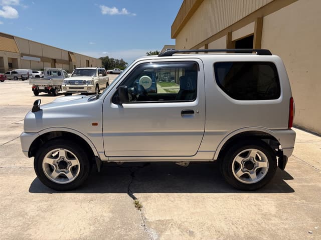 1999 Suzuki Jimny JDM car for sale — photo 5 of 18