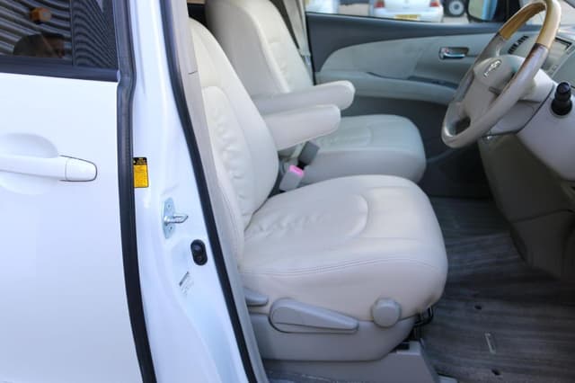 2007 Toyota JDM car for sale — photo 21 of 25