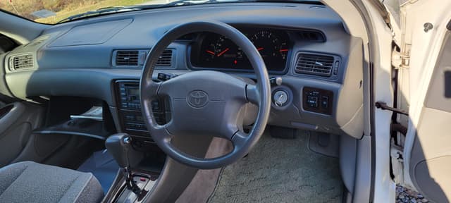 1998 Toyota Mark II JDM car for sale — photo 8 of 22