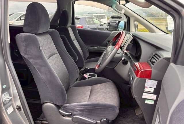2009 Toyota Alphard JDM car for sale — photo 20 of 25