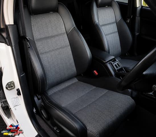 1998 Subaru Legacy JDM car for sale — photo 6 of 17