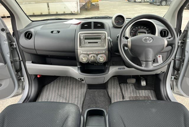 2009 Toyota JDM car for sale — photo 17 of 25