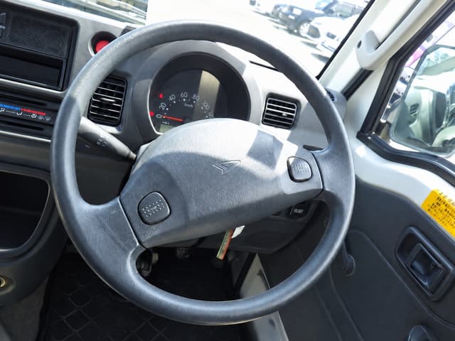2008 Daihatsu Hijet JDM car for sale — photo 9 of 17