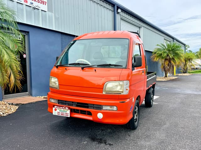 2000 Daihatsu Hijet JDM car for sale — photo 2 of 17