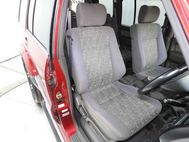 1998 Isuzu Bighorn JDM car for sale — photo 18 of 25