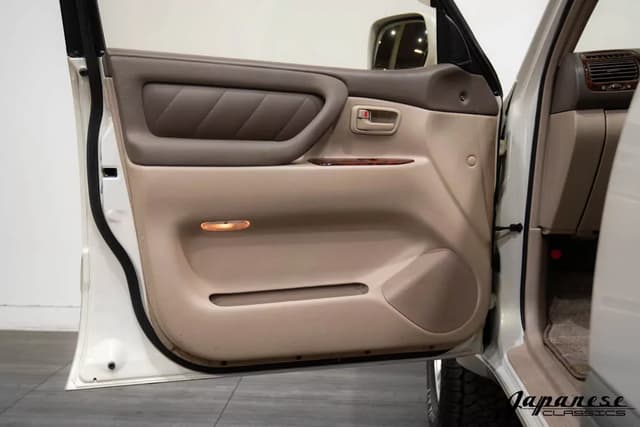 2000 Toyota Land Cruiser JDM car for sale — photo 20 of 25