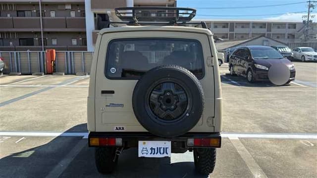 1998 Suzuki Jimny JDM car for sale — photo 4 of 25