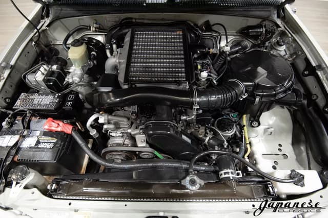 1998 Toyota Hilux Surf JDM car for sale — photo 23 of 25