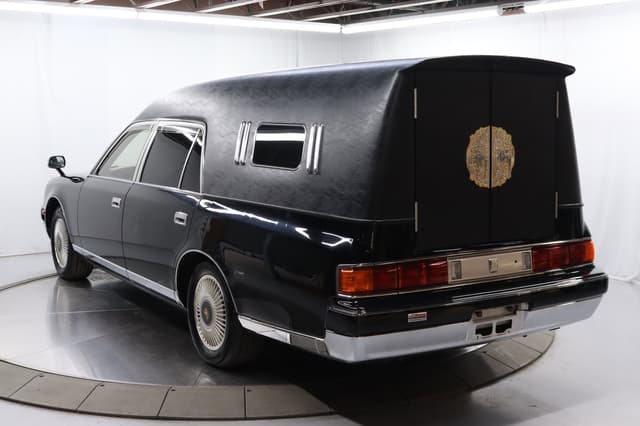1997 Toyota Century JDM car for sale — photo 5 of 25