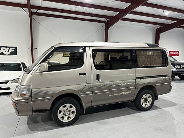 1994 Toyota HiAce JDM car for sale — photo 9 of 16